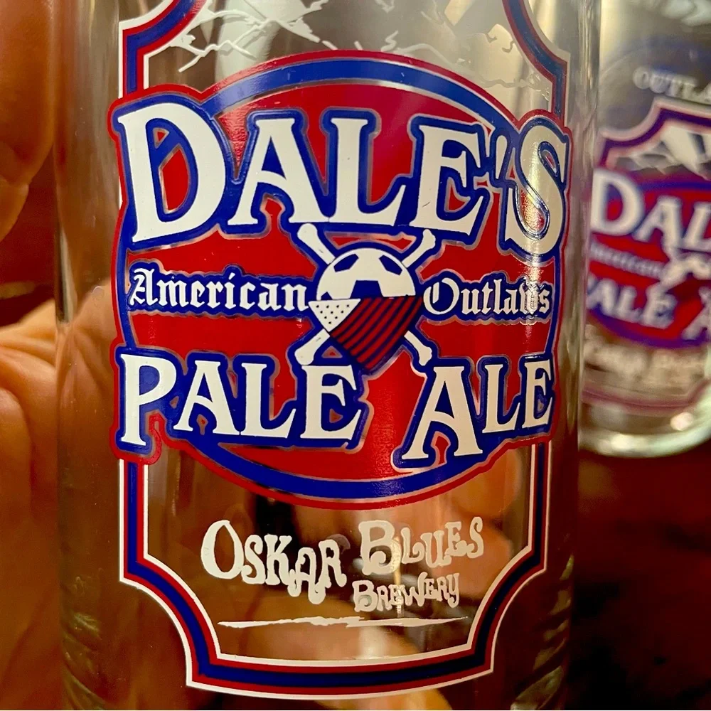 Oskar Blues Dale’s Pale Ale * American Outlaws * Beer Glasses x3
